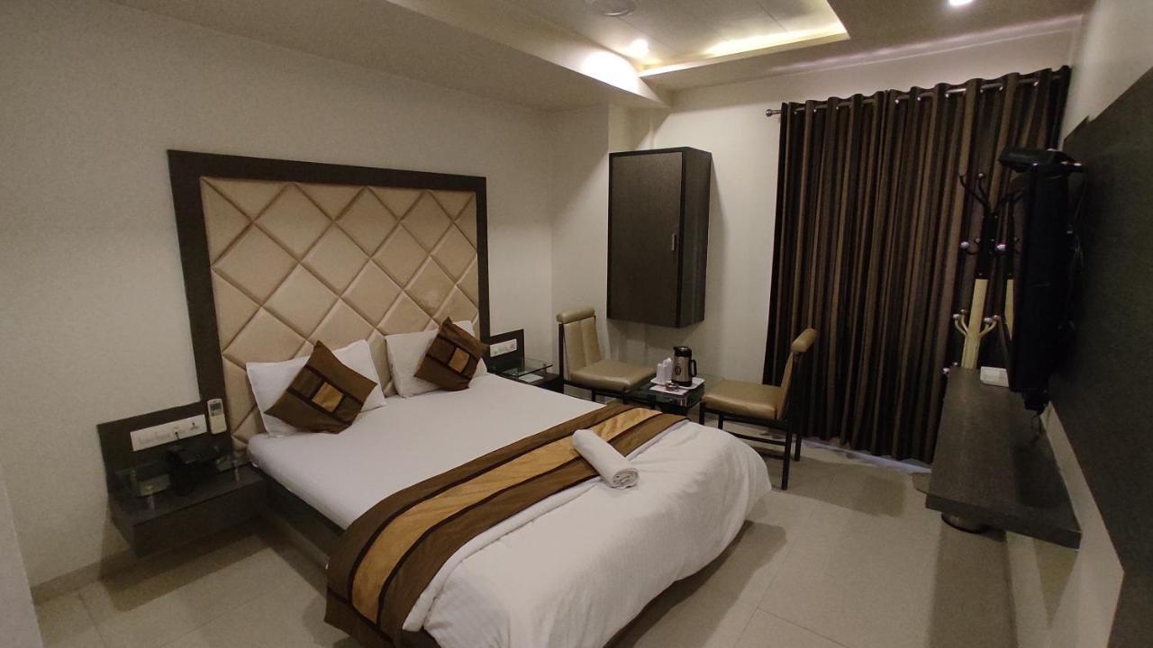 Hotel Flair Inn アーメダバード エクステリア 写真
